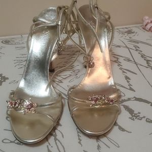 Gucci Ltd Edition Collection Runway Gold sandals